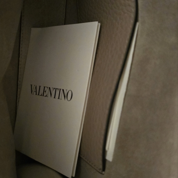 Valentino Rock stud Flip Lock Crossbody/Shoulder Bag - Picture 4 of 9